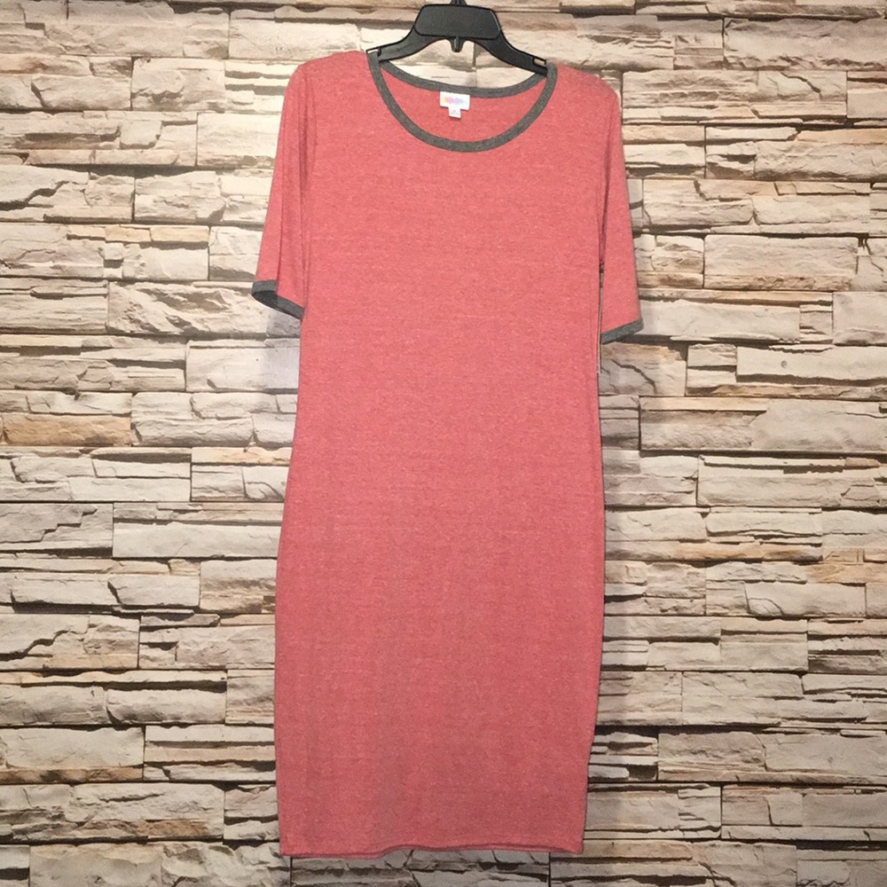 LulaRoe Julia M NWT